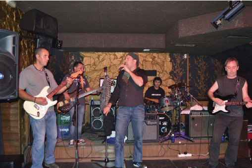 Tumbling Dice - Música -
