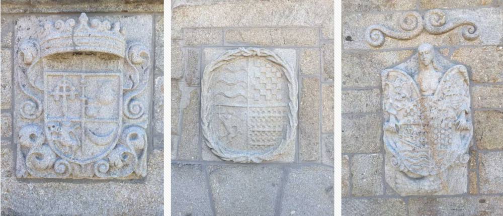 Escudos de las familias propietarias del Pazo Rial