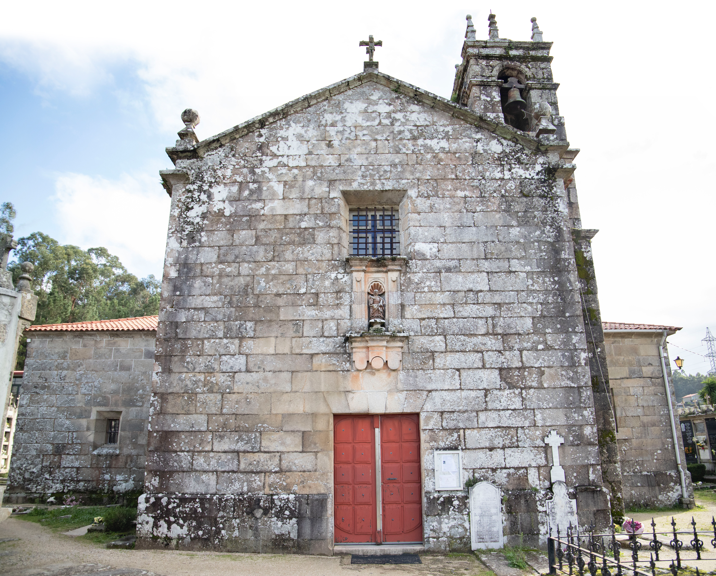 Iglesia de San Pedro de Cea