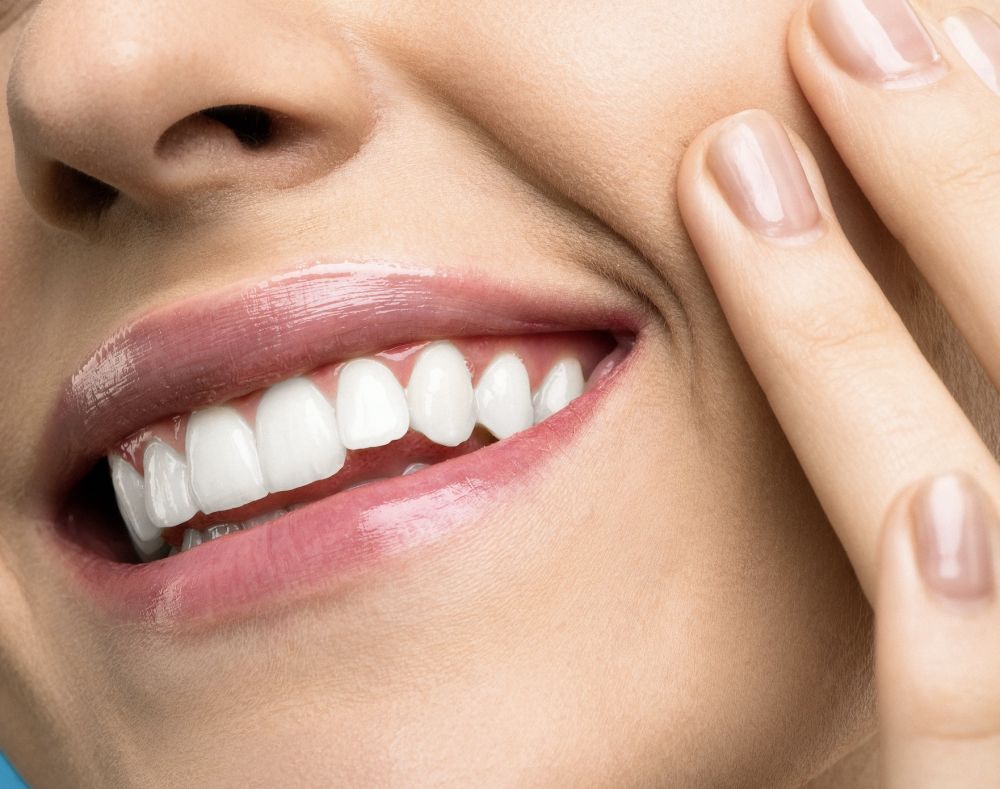 ¿Estás pensando en hacerte un blanqueamiento dental?